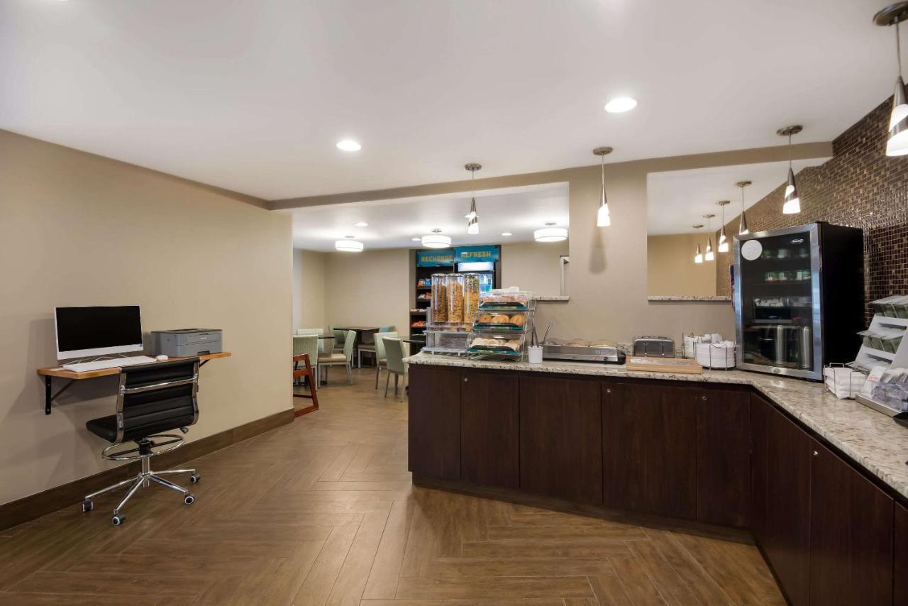 Hotel Clarion Pointe Downtown à Syracuse Extérieur photo